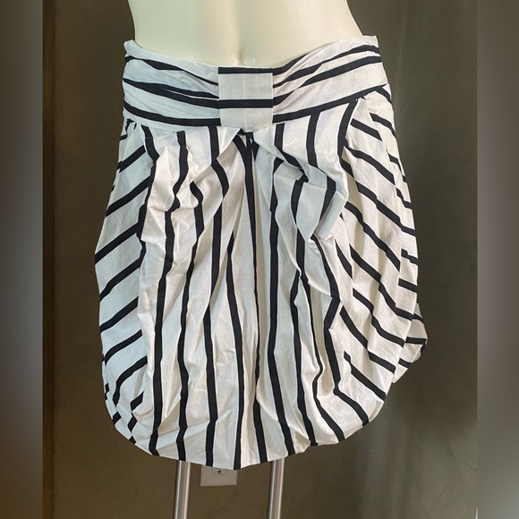Anthropologie Freeway Black Cream Striped Bow Balloon Hem Mini Skirt - Picture 4 of 13